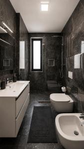 Art Suite - Private Parking