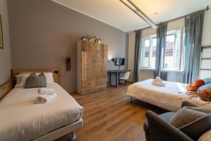 Pretty Suite Como Lake