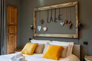 Pretty Suite Como Lake