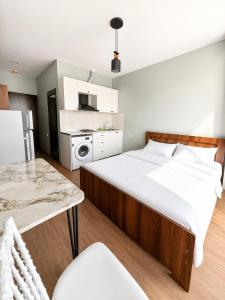 Complex DEL MAR
