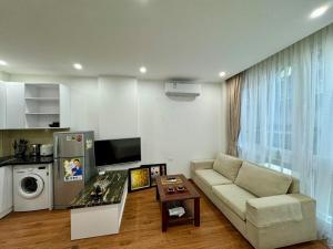 R201 Comfort Studio Near Vinhomes Gardenia
