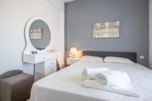 Evi Seaview Home by RentalsPro - Nea Potidaia Halkidiki