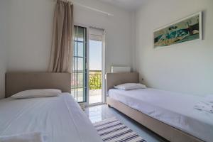 Evi Seaview Home by RentalsPro - Nea Potidaia Halkidiki