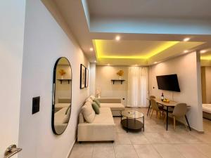 Zenonos Suite