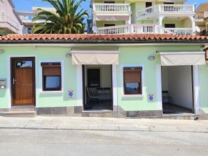 Egidio Gigi Bellich holiday apartments family houses