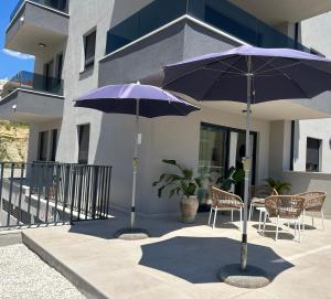 Botanical Beach Apt