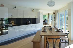 Mountain Retreat Near Titlis With Garden & Views