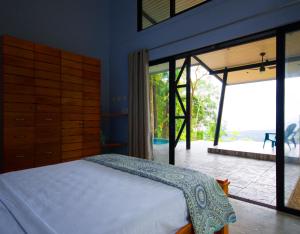 Pura Uvita