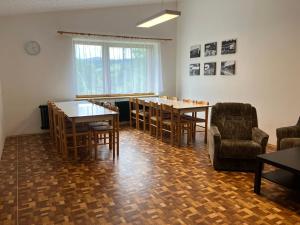 Apartmány ve sportovní hale