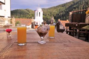 Family hotel Valchanovata Kashta
