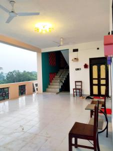 Intimate Studio, 4 km Paradise Beach SERA
