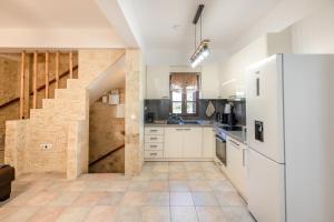 Central Afytos Maisonette
