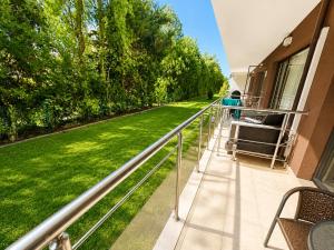 Sozopoly Studio with Pool and Fitness