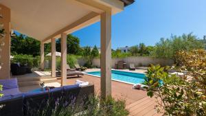 Villa Elssa by Villas Guide