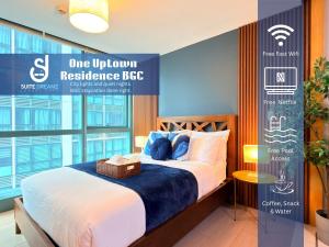 FREE Welcome Breakfast, BGC 1BR, Steps to Mitsukoshi & Uptown Malls, 300Mbps Fiber 12Q