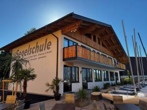 Hafenapartments Segelschule Mondsee