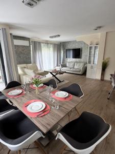 Sea Family House in Sarafovo Burgas, with Garden