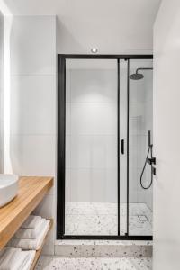 Dock 38 Apartments Collection
