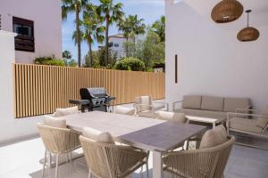 Modern 3 bedroom apt walking distance to Puerto Banus
