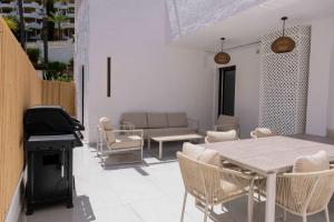 Modern 3 bedroom apt walking distance to Puerto Banus