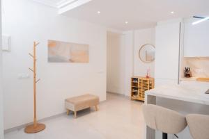 Modern 3 bedroom apt walking distance to Puerto Banus