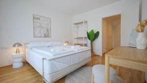Riverside Residence 1,01