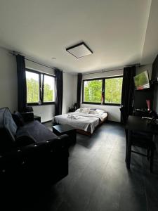 Modern Rancho - apartamenty nad rzeką, przy stadninie koni