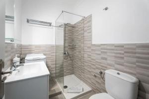 Charming 1-Bedroom Apartment with Ocean View in Arona