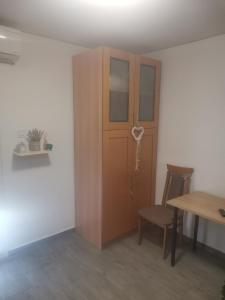 Apartment in Agia Triada 100m from beach