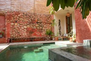 Casa Livia Domus Santa Barbara with Pool