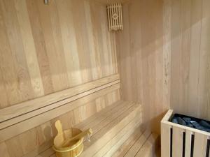 A25 Premium Hotel - 12 Phố Huế