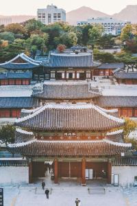 3 mins from Konkuk University Station, 10 mins walk from Seongsu Station