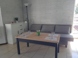 Apartament przy morzu z basenem do 8 miejsc noclegowych