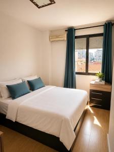 Modern Stay Balcony Near Blloku