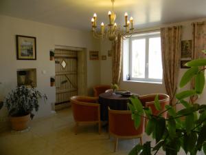 B&B / Chambres d'hotes Le Logis d'ANTIGNY : photos des chambres