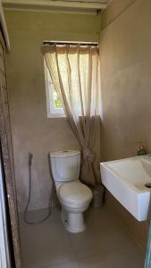 Cozy Garden Bungalow with Shared Pool