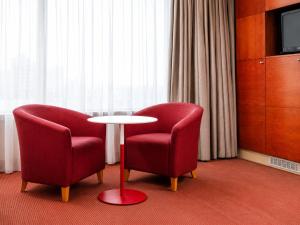 Central Cardiff Signature Collection by Dancenter