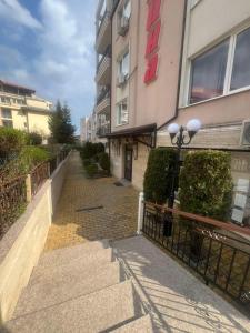 Salty Breeze Vlas Apartment