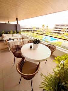 CasaBlanka Premium Apartment with Pool & Wellness