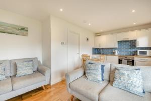 2 Bed in Brixham oc-bx081