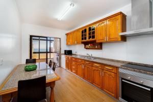 Bright Cascais Apartment with a View