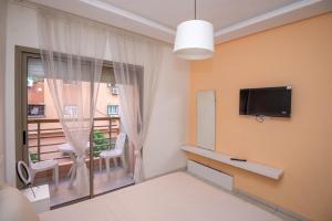 Design Studio with Balcony & Netflix in Gueliz