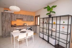 Design Studio with Balcony & Netflix in Gueliz