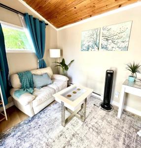 Separate guest suite