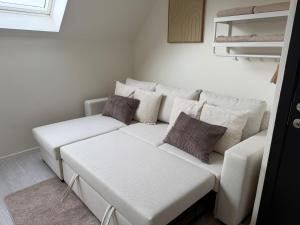Spacious 5BR Retreat for Families & Groups for 16P with WiFi