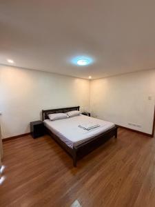 Modern 3BR House with Pool Near NAIA Airport