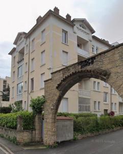Parking privé - Jazz à Vienne 12 min - Gare - Balcon