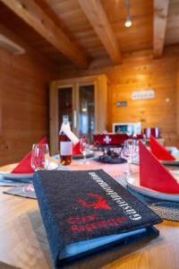 Chalet Regenbogen Familienapartment mit Indoor-Rutschbahn & Spieloase an der Fussgängerzone