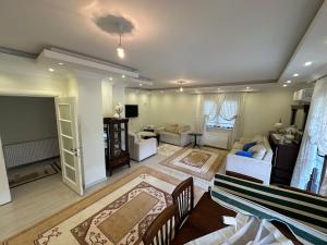 peaceful family villa