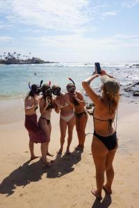 Strand by Barefoot Backpackers Hostel, Hiriketiya Beach